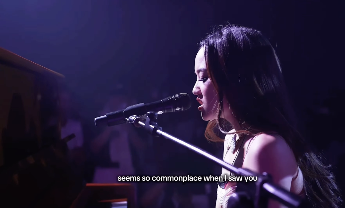Chattaraa singing and playing piano live